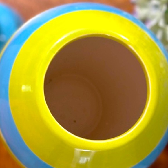 Turquoise & Lime Green Vase - Picture 6 of 8